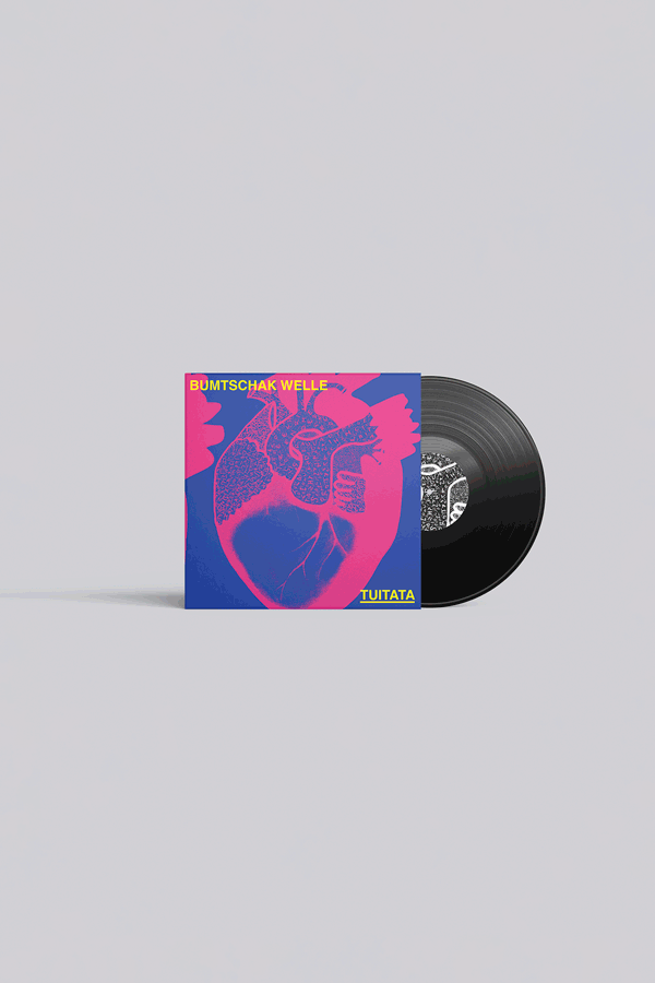 Vinyl-Platte mit pink-blauem Herz-Cover, Text: Bumtschakwelle.